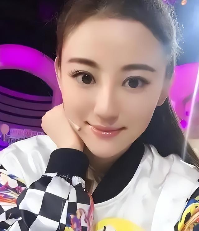 原来她早已去世！26岁全身溃烂不治而亡，被全家8口“吸血”多年