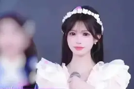 211女大学生团播：以为“一晚入账80万”，却“为了一毛钱而舞”图片