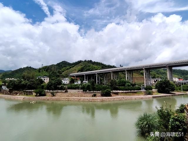 福建南靖田中赋土楼群