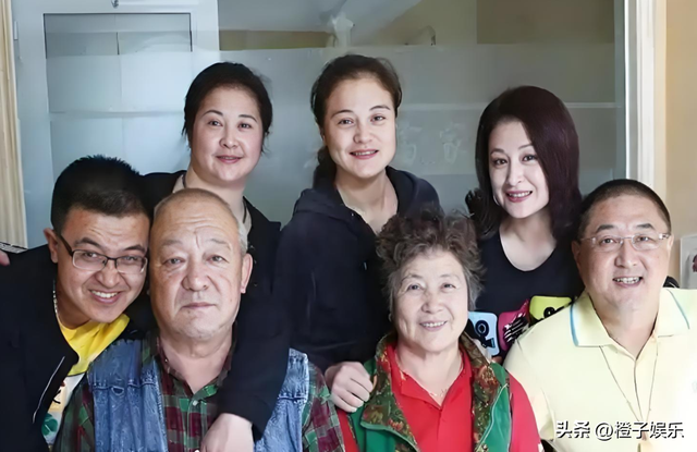 无儿无女的于月仙：去世不到两年，丈夫张学松的选择让人泪目