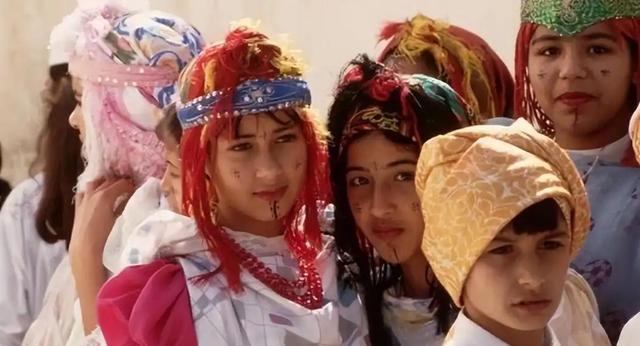 这支军队清朝时入侵中国,因迷路在我国待了200年,如今加入中国