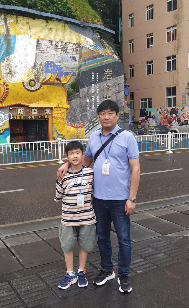 天塌了！安徽11岁男孩王志梁去世，父亲抱着回家不放手，死因曝光