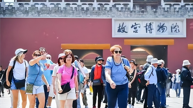俄罗斯人，正在大量涌入中国，目的却不是旅游？