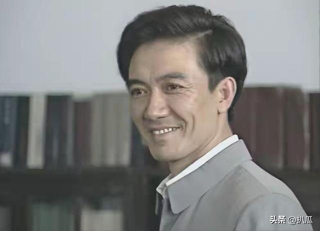 这一次，被人民日报“点名”的67岁李幼斌，让整个娱乐圈都沉默了