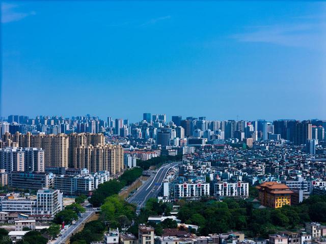 中国最“可惜”的城市，曾是四大经济特区之首，如今沦为三线小城