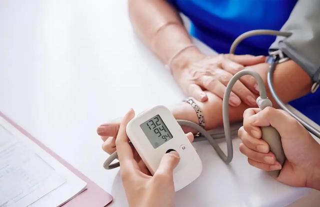 生姜是脑梗的“杀手”？医生提醒：若想大脑健康，这4物要多吃