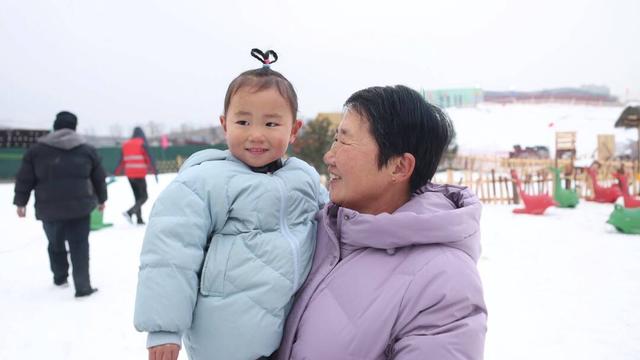 岱岳区：冰雪世界乐不停 多元场景解锁冬日游玩新体验