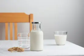 这4种奶制品，钙含量高，对血糖影响小，特别适合糖友吃！图片