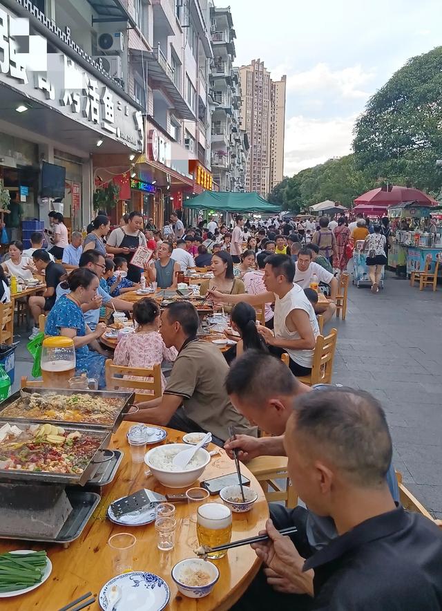 难忘宣恩的美食和夜景,还有白嫖了7小时停车场