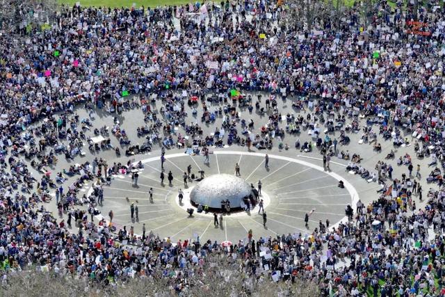 美国对华“下战书”，时间却定在2027年，特朗普还是害怕中国掀桌