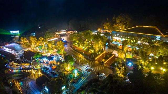 逃离高温！成都2H躲进峡谷避暑地，徒步森林瀑布、探秘野生动物！超萌奖牌周末就冲！