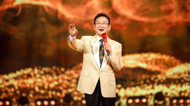 蒋大为身上的标签哪个是真的：被开除军籍、全家移民、骗财骗色