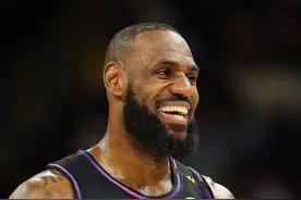 美媒列出2025年目前现役最老的10名球员，老詹40，保罗39图片