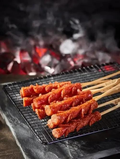 越热越火？来体感40℃的长沙，解锁昼伏夜出的冰火出行术