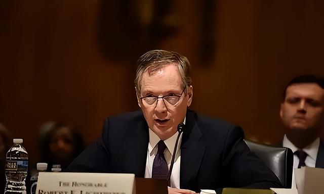 还在叫嚣！79岁鹰派狂妄宣称对华开战！川普却急撤关税，怕了？