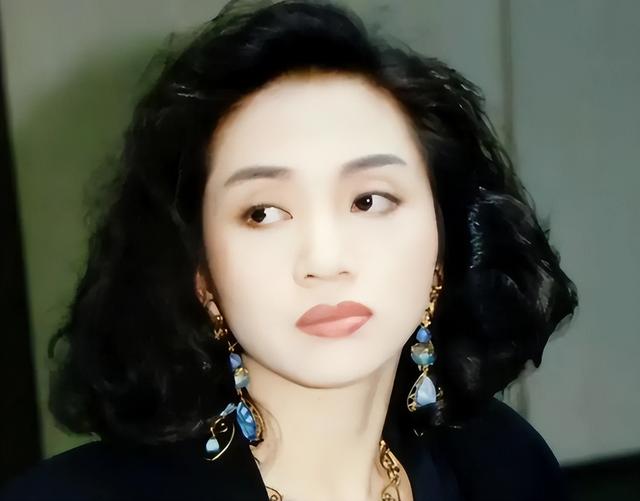 向太曝光梅艳芳事件真相，被追杀躲泰国2年， 陪身边的不是赵文卓