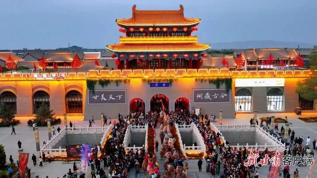 穿越古老的阳关古道,“东天山来的骆驼队”如今走到哪儿了?