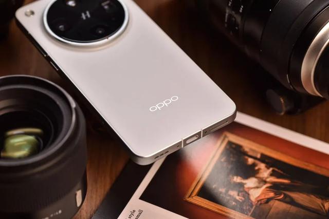 华为手机重夺中国出货量第一：Mate 70、Pura 70卖爆了！