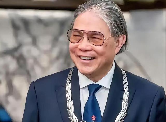 结婚13年，44岁郭晶晶再次迎来喜讯，官媒发文，终于等到这一天