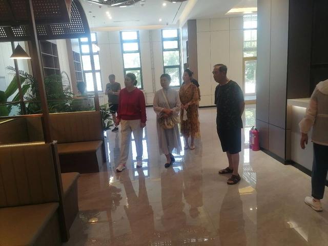 走进校园收获多·旅游文化展风采