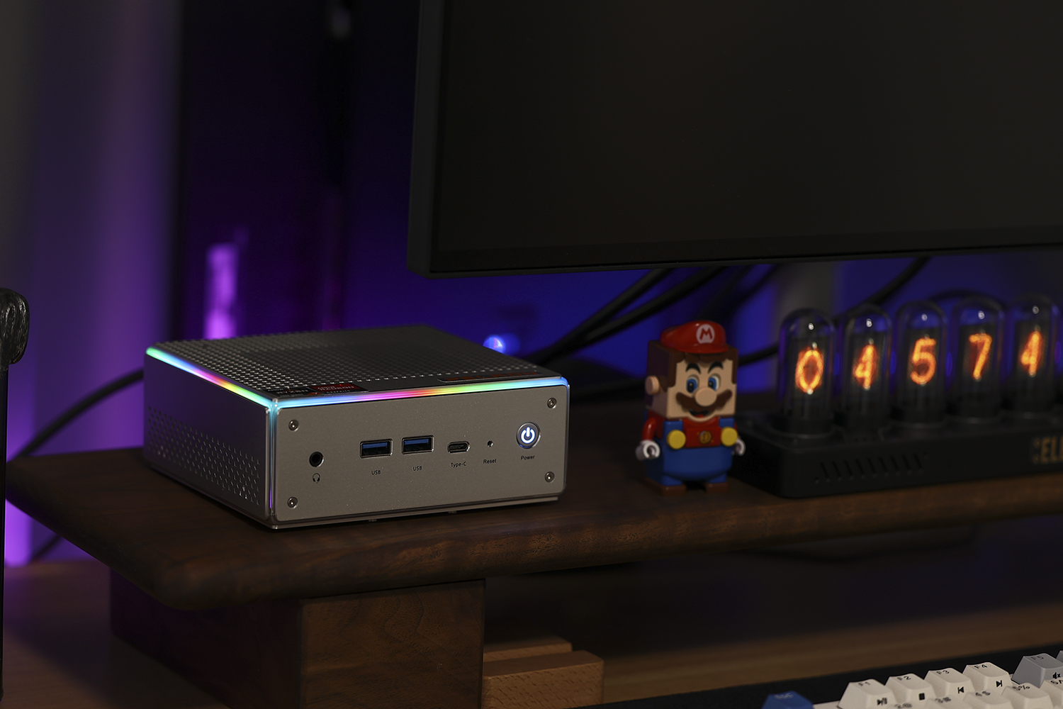 谁说迷你主机没有光污染,磐镭银翼HA-4再创极致