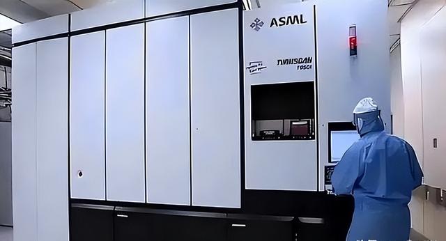 荷兰光刻机巨头温宁克警告：封锁中国将成为美国和西方的受害者