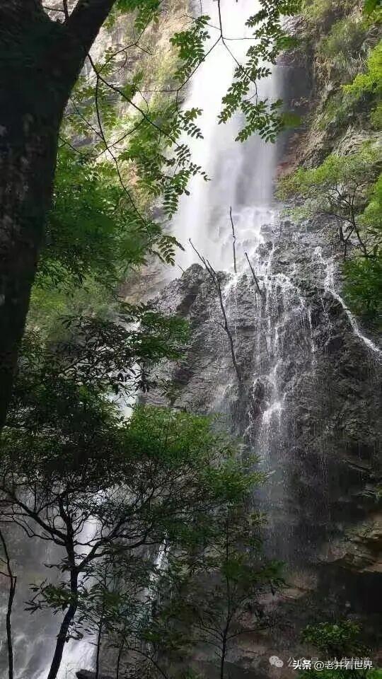 才出大峡谷，又湿身娄江上 || 胡成江