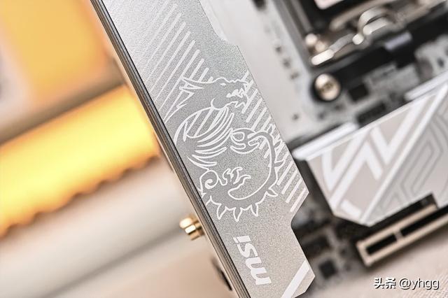 小身材大能量——微星 MPG B850I EDGE TI WIFI 刀锋钛主板开箱简测