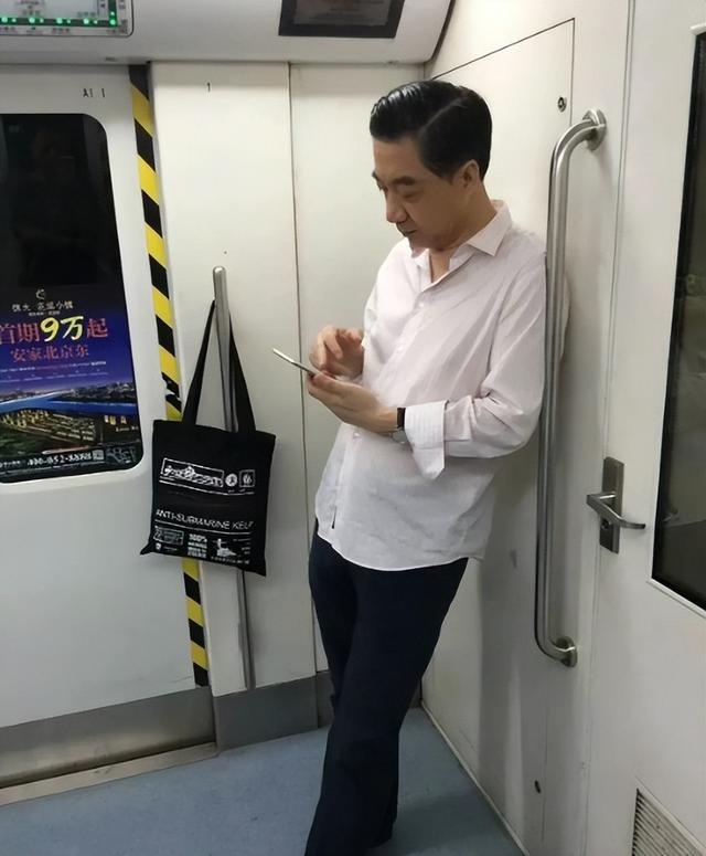 为什么“战略忽悠局局长”张召忠，突然消失了，去哪里了？