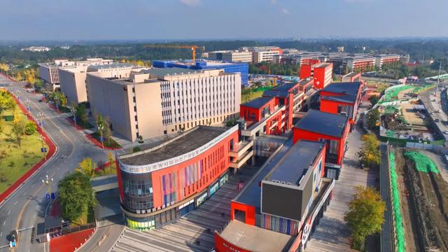 成都影视城从“建起来”到“强起来”的产业跃迁