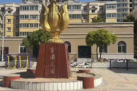 郑州一小区因物业撤离垃圾“成山”，回应：解决方案协商中图片