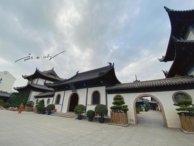 上海市区藏着一座 “隐世” 古寺：与静安寺齐名，却低调到少有人知