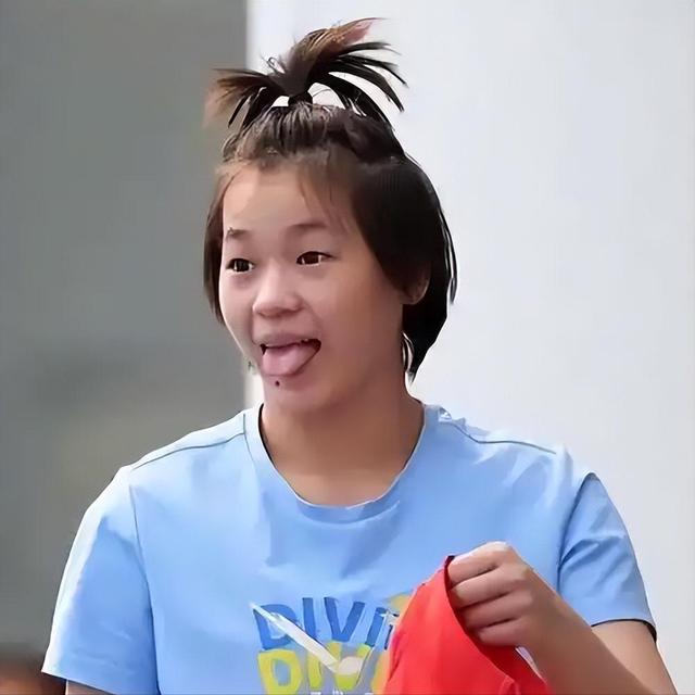 远离“造神”陷阱，央视新闻报道，揭开了17岁全红婵的"真实现状"