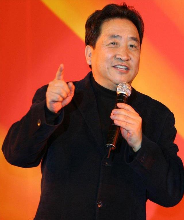 端着铁饭碗，拿着体制内工资，住北京上亿豪宅，姜昆有什么本事？