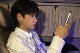 汪苏泷翻唱《小小虫》，网友：这是R&B小王子的逆袭？"图片