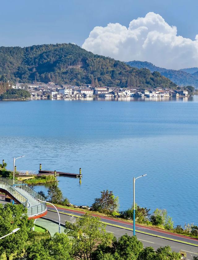 我是上海人，去了一趟宁波，忍不住想说说，宁波给我的4个印象