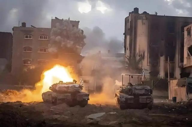 8个师一夜之间撤干净，700人阵亡，以军空投，叙利亚被朱拉尼分裂