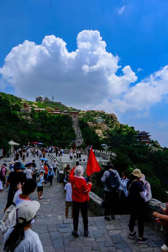 泰山之巅：风云变幻里的华夏印记