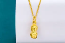 黄金吊坠的寓意很多人不知道，你买对了吗？图片