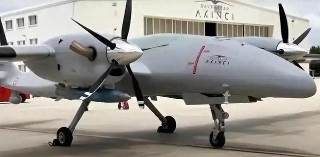 中东两国联手研发五代机！歼-35成关键参照物，中国需考虑什么？