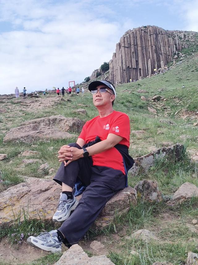 从张家口、宣化到太仆寺旗牛奶湖、石条山旅游，正好一天行程