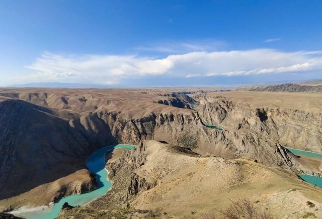 甘肃这10个的地方，风景优美，人也不多，风景不输大部分5A景区