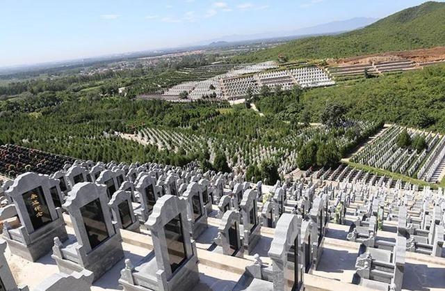 中国将迎来前所未有的死亡高峰，专家得出答案：是这些因素导致的