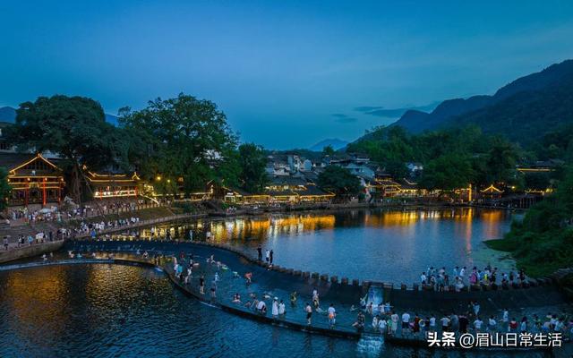 跟着眉山洪雅环线解锁“暑期降温魔法”