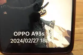 手机照片怎么加日期？只需打开相机这个开关就可以了，非常的简单图片