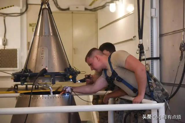 中美俄核弹头数量差距断崖：俄4380枚，美3748枚，中国令人意外