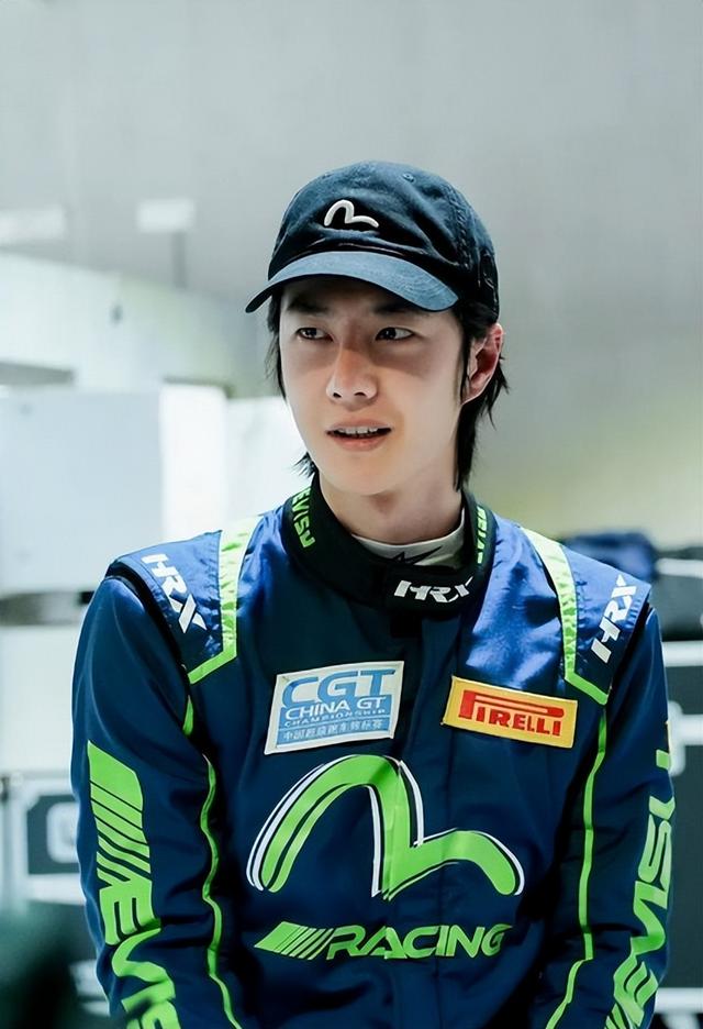 梁朝伟没有撒谎，“不合群”的王一博，才是娱乐圈真正的聪明人
