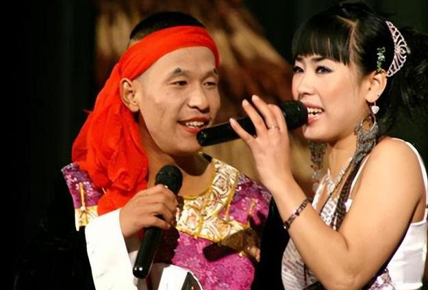 “牡丹花下死，做鬼也风流”！如今，谁也救不了44岁的宋小宝