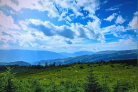 四川又一县城火了，夏季均温20℃，景美人少值得一去图片
