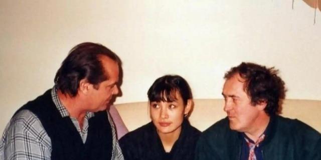 19岁被两名美国医生性侵，留美43年受尽屈辱，60岁归国后苦尽甘来